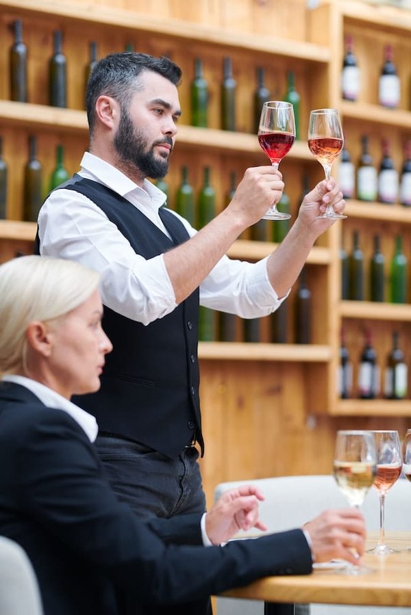 Domaine sine qua non : conseils pour trouver la bouteille qu'il vous faut